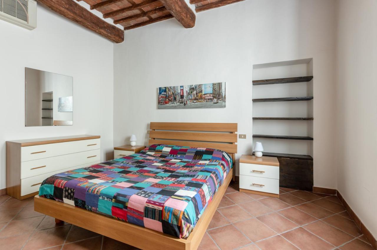 Lucca - Piazza Dell'Anfiteatro Central Apartment! 外观 照片